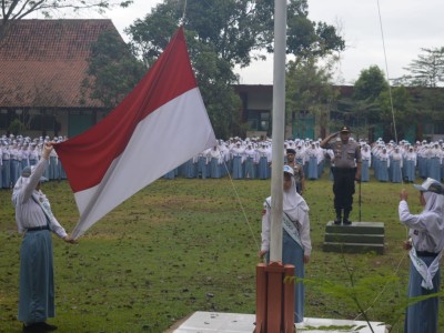 UPACARA KAPOLSEK PREMBUN